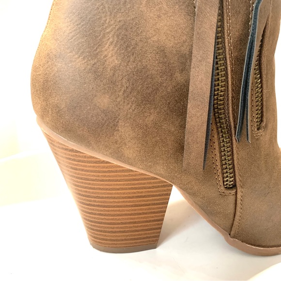 Journee Collection Womens Vally Inside Zip Stacked Heel Booties Size 8.5 - Picture 6 of 9